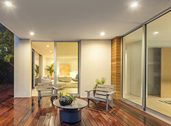 LED-Spots mit G53 Fassungen im Haus